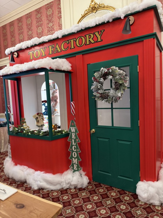 Themed Props and Custom Props